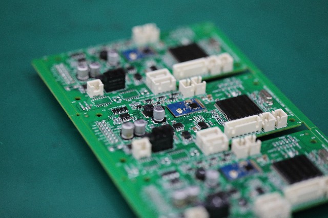 PCBA小批量生產(chǎn)服務(wù)有什么優(yōu)勢？PCBA小批量生產(chǎn)服務(wù)的完整流程與優(yōu)勢