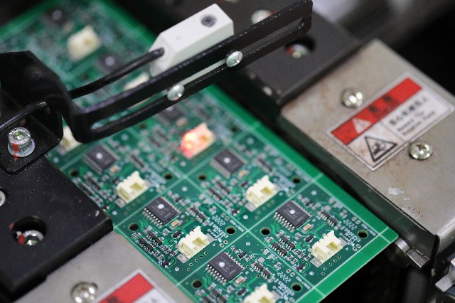 SMT加工對PCB的要求有哪些?高品質、高效率SMT加工對PCB的要求